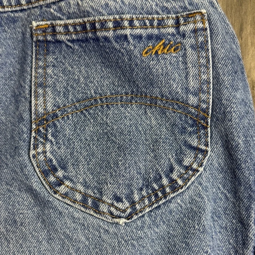 Vintage Chic 90’s Light Blue High Rise Mom Jeans